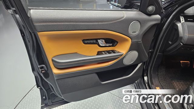 Land Rover Range Rover Evoque 2018 — photo 14