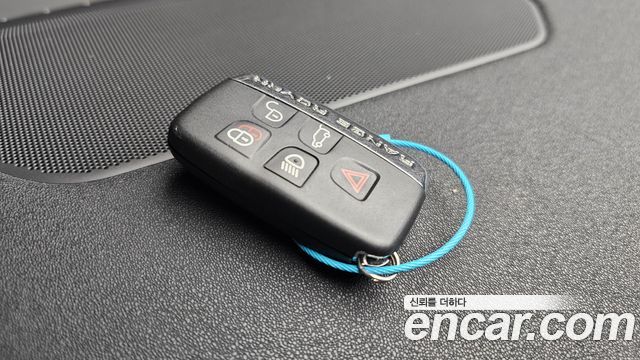 Land Rover Range Rover Evoque 2018 — photo 27