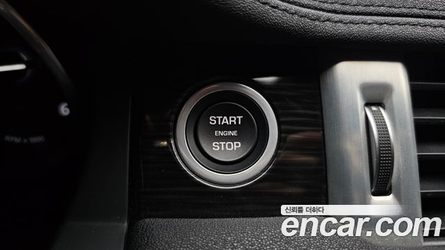 Land Rover Range Rover Evoque 2018 — photo 32