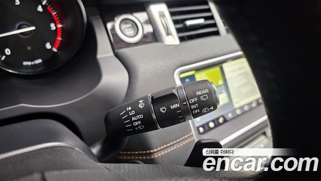 Land Rover Range Rover Evoque 2018 — photo 35