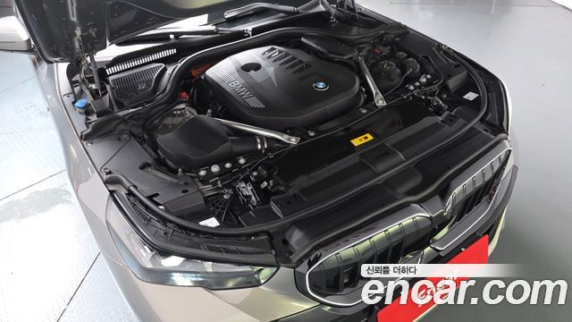 BMW 5-Series 2025 — photo 6