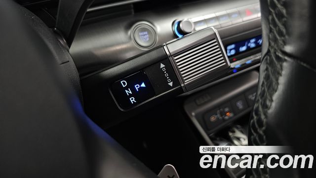 Hyundai Kona 2023 — photo 12