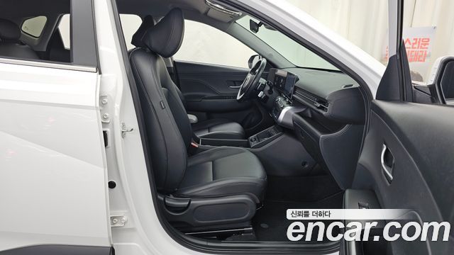 Hyundai Kona 2023 — photo 17
