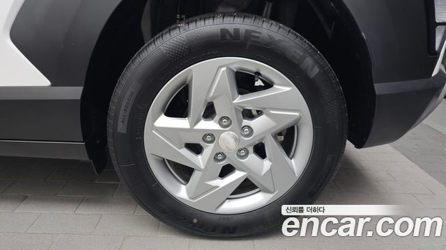 Hyundai Kona 2023 — photo 7