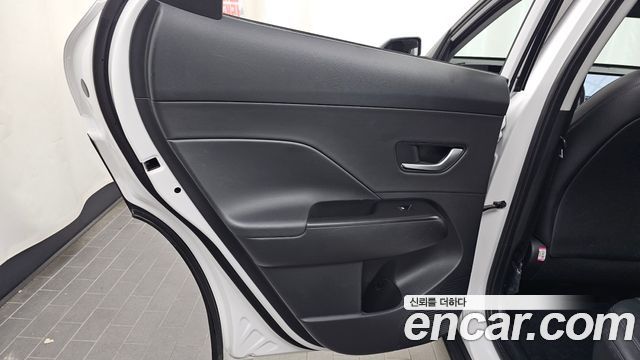 Hyundai Kona 2023 — photo 15