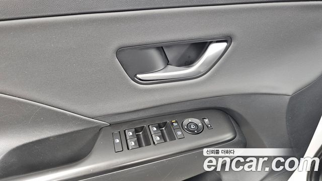 Hyundai Kona 2023 — photo 29