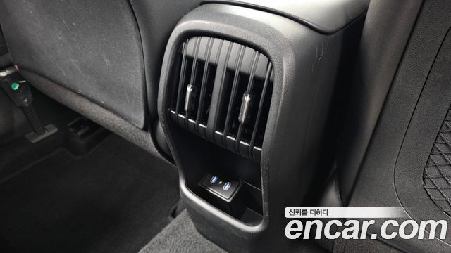 Hyundai Kona 2023 — photo 31