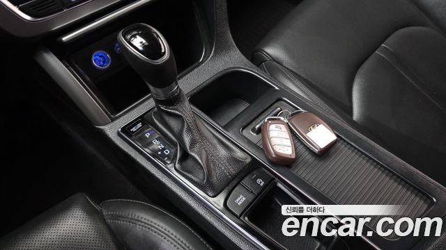 Hyundai Sonata 2017 — photo 12