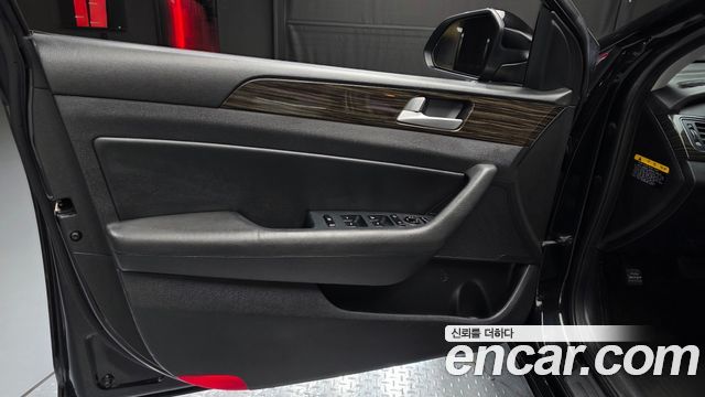 Hyundai Sonata 2017 — photo 14