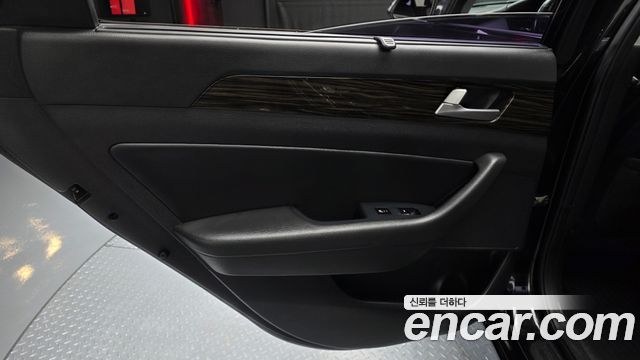 Hyundai Sonata 2017 — photo 15