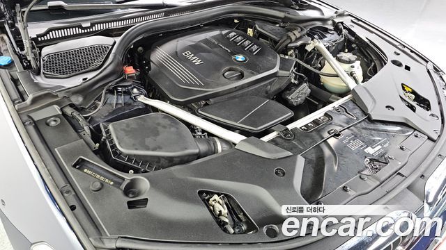 BMW 5-Series 2018 — photo 6