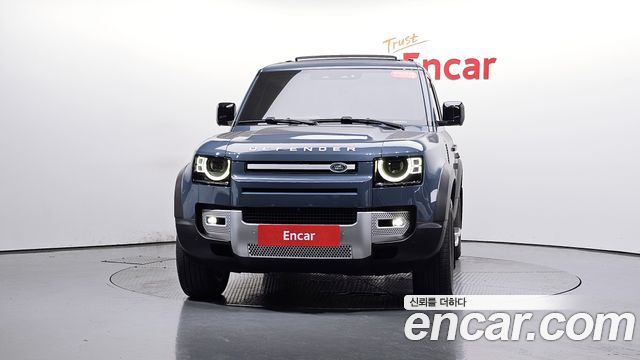 Land Rover Defender 2022 — photo 3