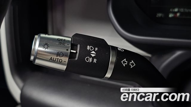 Land Rover Defender 2022 — photo 30