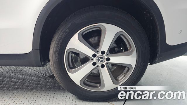 Mercedes-Benz GLC-Class 2019 — photo 5