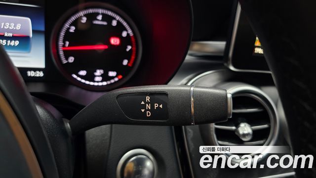 Mercedes-Benz GLC-Class 2019 — photo 12