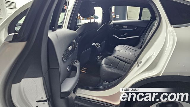 Mercedes-Benz GLC-Class 2019 — photo 17