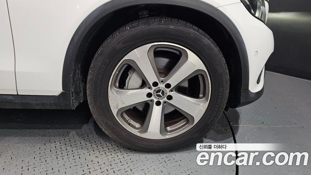 Mercedes-Benz GLC-Class 2019 — photo 7