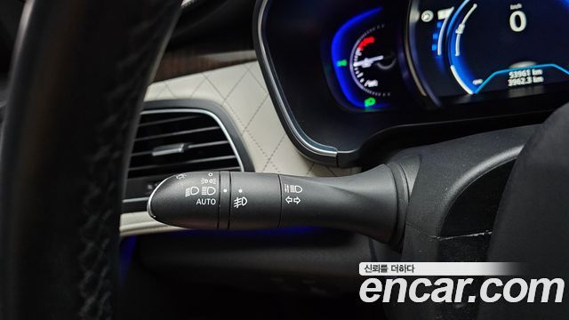 Renault Korea SM6 2016 — photo 17
