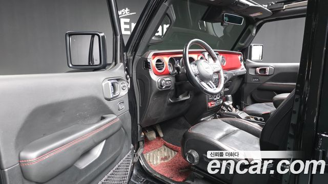 Jeep Wrangler 2020 — photo 10