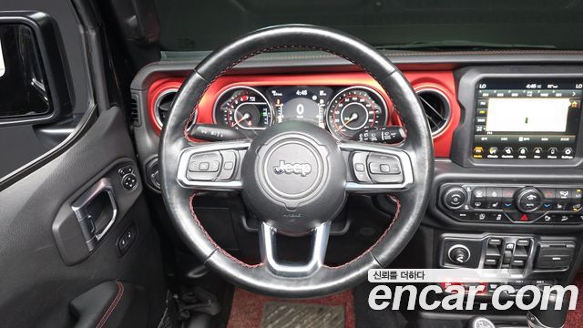 Jeep Wrangler 2020 — photo 13