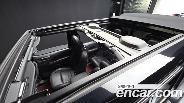 Jeep Wrangler 2020 — photo 19