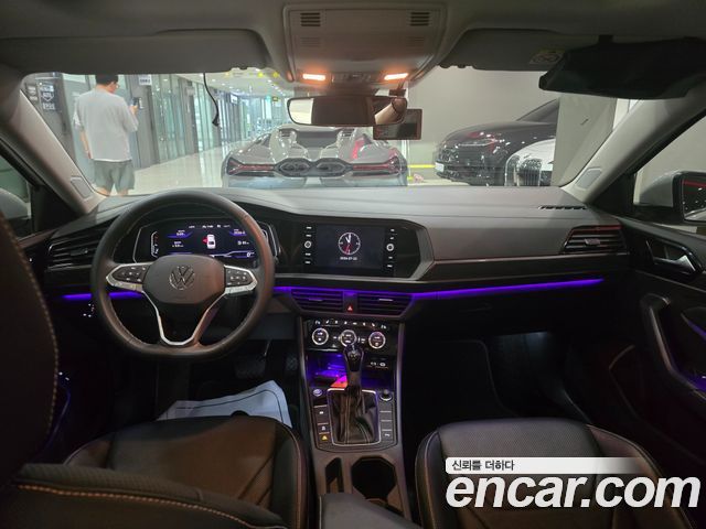 Volkswagen Jetta 2023 — photo 7