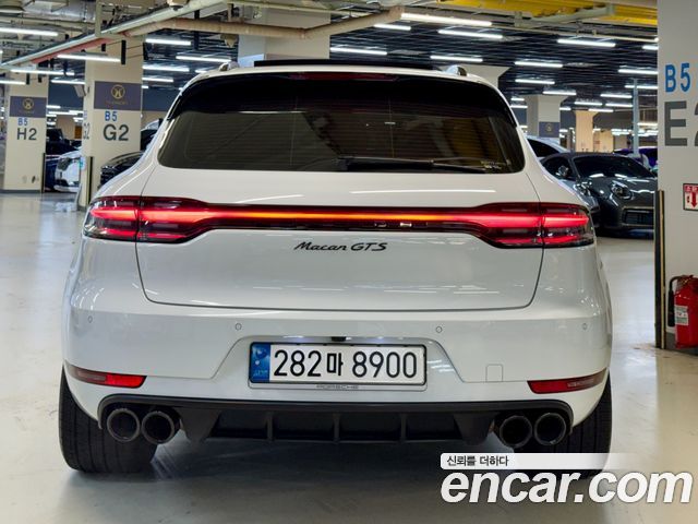 Porsche Macan 2020 — photo 3