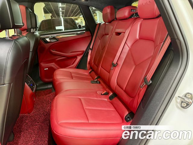 Porsche Macan 2020 — photo 15