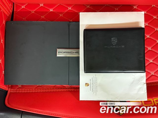 Porsche Macan 2020 — photo 17