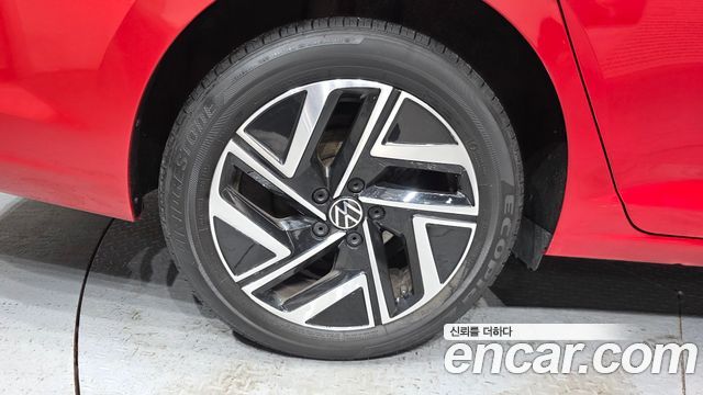 Volkswagen Jetta 2023 — photo 5