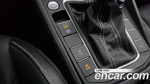 Volkswagen Jetta 2023 — photo 25