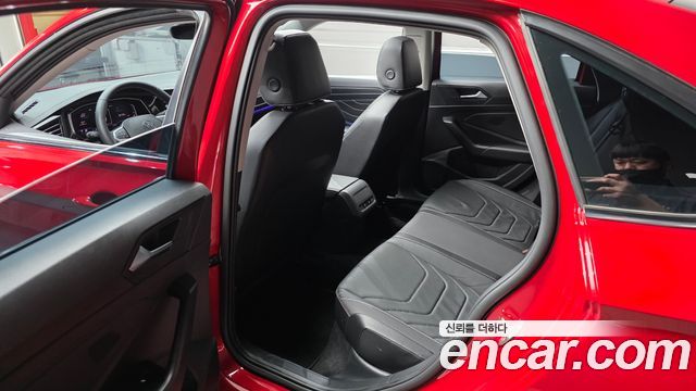 Volkswagen Jetta 2023 — photo 26