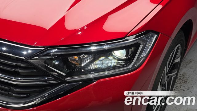 Volkswagen Jetta 2023 — photo 8