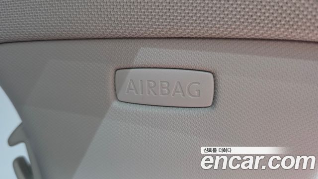 Volkswagen Jetta 2023 — photo 32