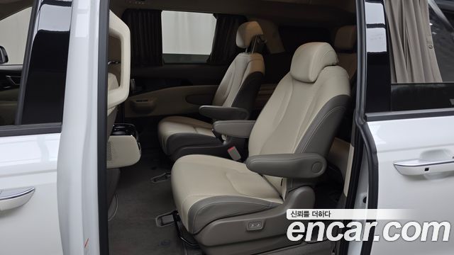 Kia Canival 2024 — photo 17