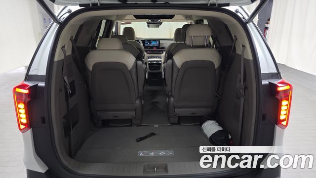 Kia Canival 2024 — photo 23