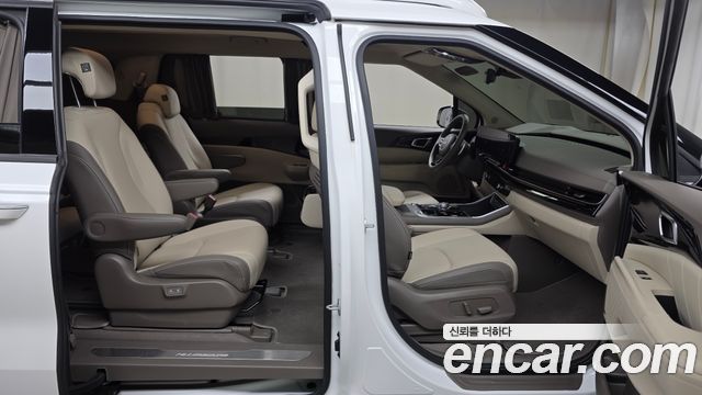 Kia Canival 2024 — photo 16