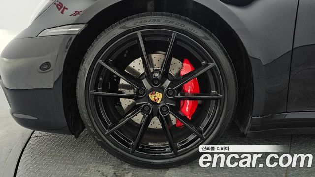 Porsche 911 2022 — photo 5