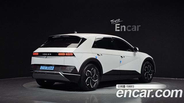 Hyundai Ioniq5 2022 — photo 2
