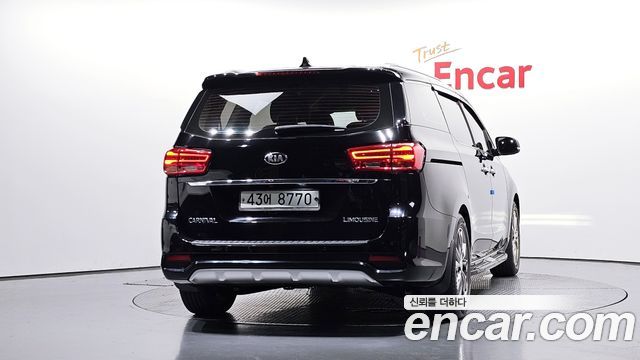 Kia Canival 2019 — photo 4