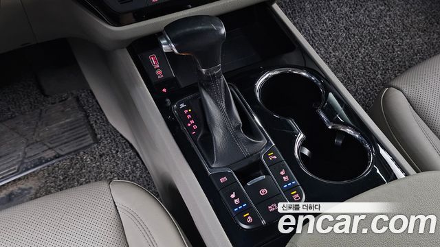 Kia Canival 2019 — photo 12
