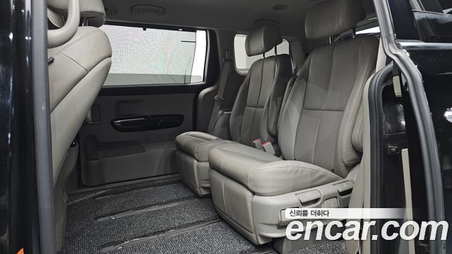 Kia Canival 2019 — photo 18
