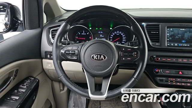 Kia Canival 2019 — photo 19