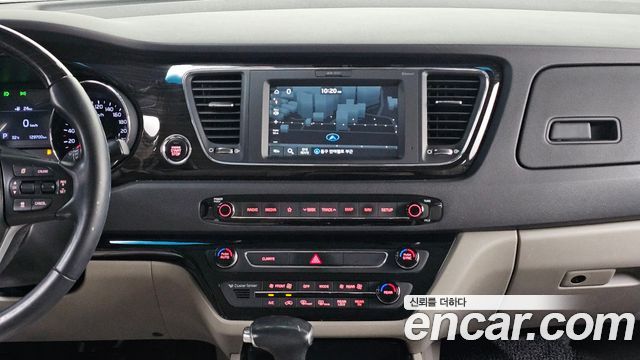 Kia Canival 2019 — photo 21