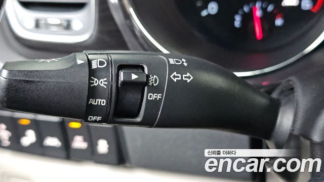 Kia Canival 2019 — photo 31