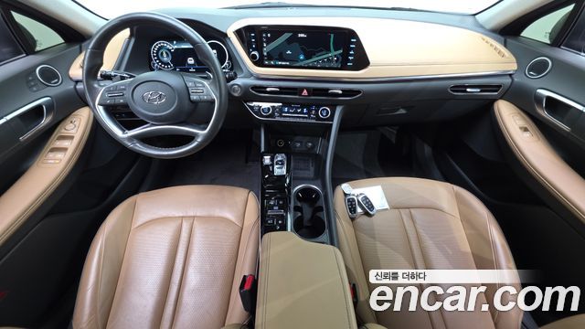 Hyundai Sonata 2022 — photo 9