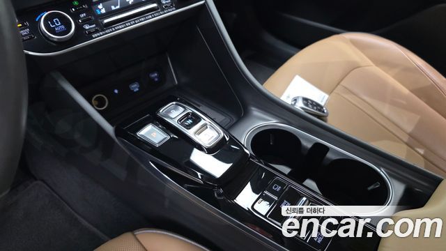 Hyundai Sonata 2022 — photo 11