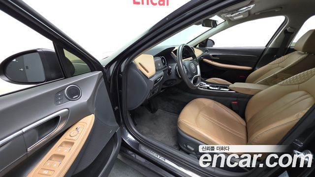 Hyundai Sonata 2022 — photo 12