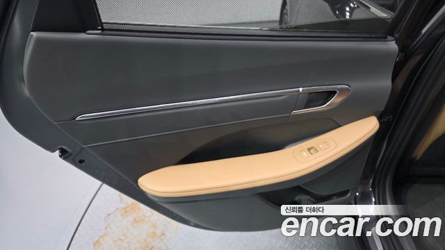 Hyundai Sonata 2022 — photo 14