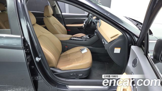 Hyundai Sonata 2022 — photo 15